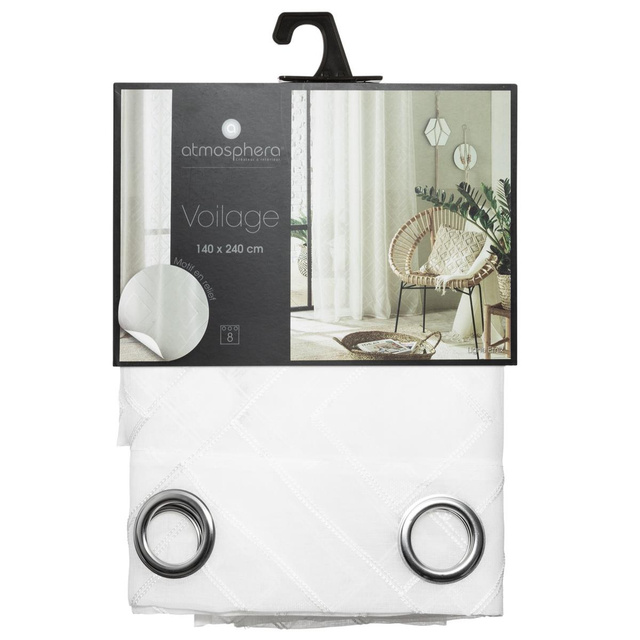 Perdea cu model delicat