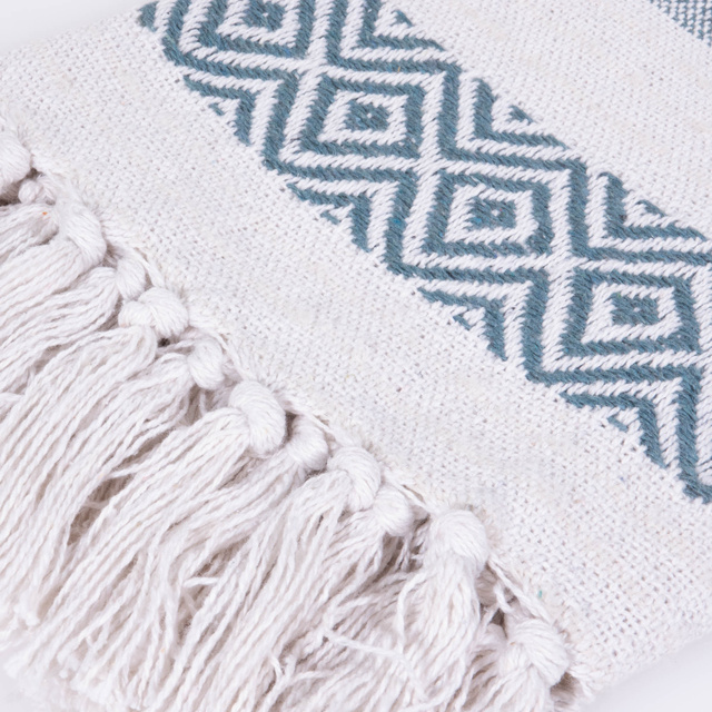 Patura cu franjuri, in dungi, jacard, 130 x 170 cm