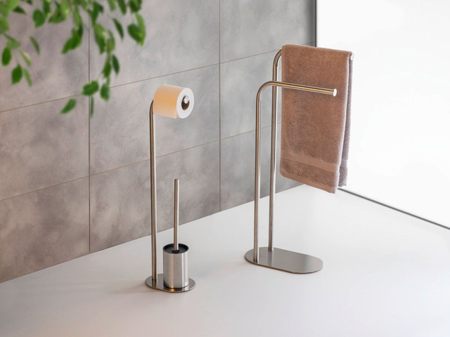 Suport metalic pentru prosoape LEVANTE, înălțime 79 cm