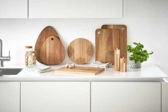 Tocator, 40 x 29 cm, lemn de salcam, ZELLER