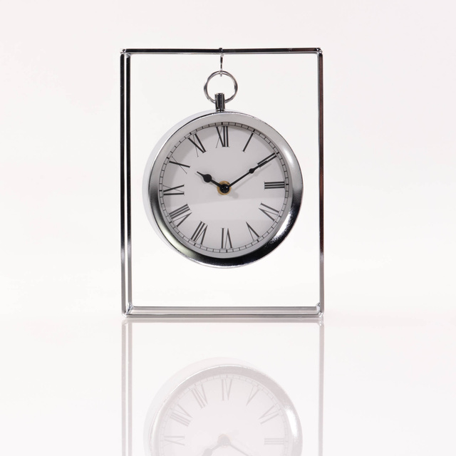 Ceas de masa pe suport metalic, 25 cm