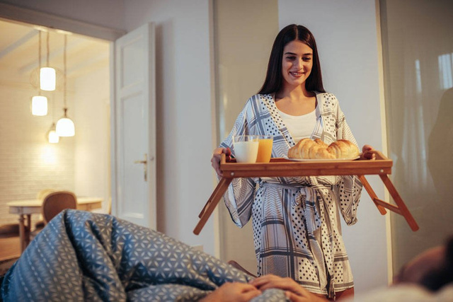 Mese de mic dejun, tavă din bambus cu picioare, 50x30 cm