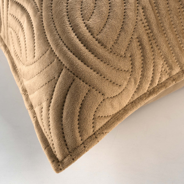 Fata de perna decorativa pentru living SOLANGE, model in relief