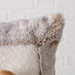 Perna cu motiv de pluș LIO, 35 x 35 cm