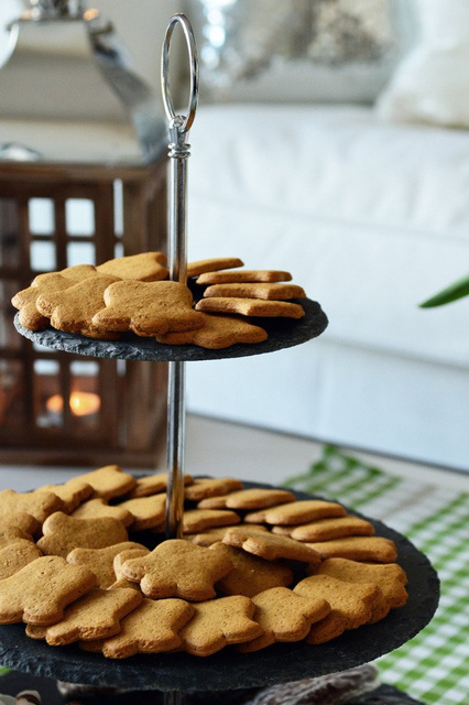 Tavă din piatră pentru prăjituri și gustări, 3 niveluri