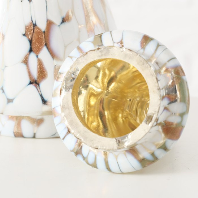 Candelă din sticlă în formă de brad DOTTI, înălțime 17,5 cm