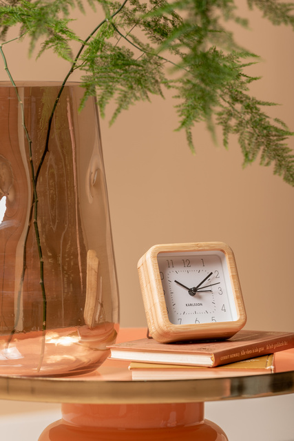 Ceas deșteptător cu carcasă de bambus NEAT, 9 x 9 cm