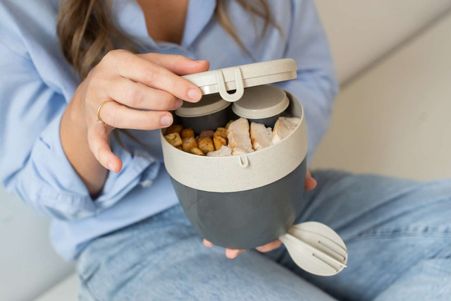 Cutie pentru salata si sos BENTOBOX L, 3 elemente, KOZIOL