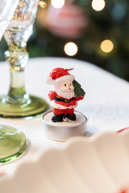 Candele de Craciun in forma de Mos Craciun, 6 buc.