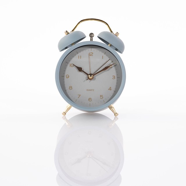 Ceas de masa cu alarma cu limbii aurii, albastru deschis, 10 x 5,5 x 13,5 cm