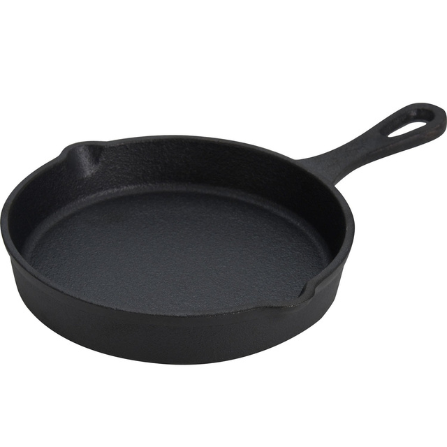 Tigaie din fontă cu gura de scurgere, Ø 13,5 cm