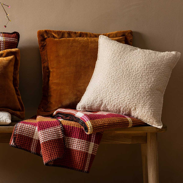 Perna decorativa SOANA boucle, 45 x 45 cm