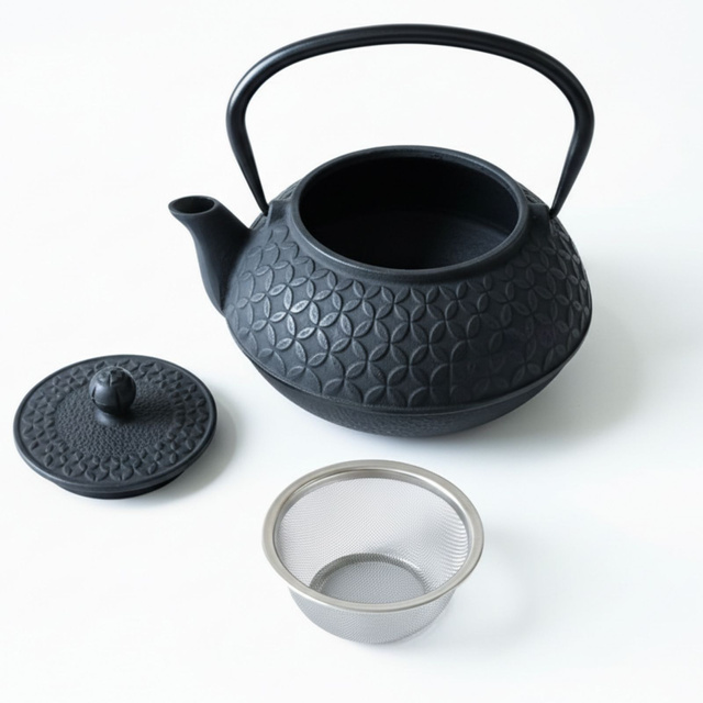 Ceainic din fontă cu infuzor SABI, 1000 ml, negru