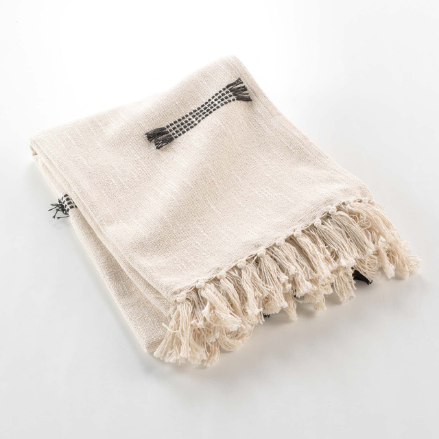 Cuvertura de pat din bumbac JULINE cu franjuri, 125 x 150 cm