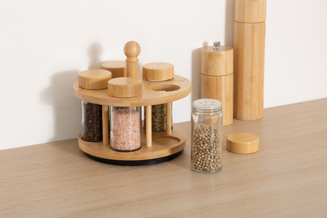 Recipient rotativ pentru condimente COZY, 4 borcane din sticlă