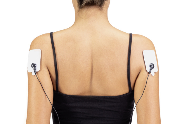 Dispozitiv de masaj pentru gât cu impulsuri electrice