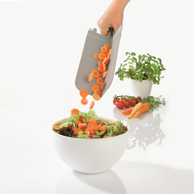 Tocator alimentar Snap S, Koziol, 17cm, Plastic, Alb