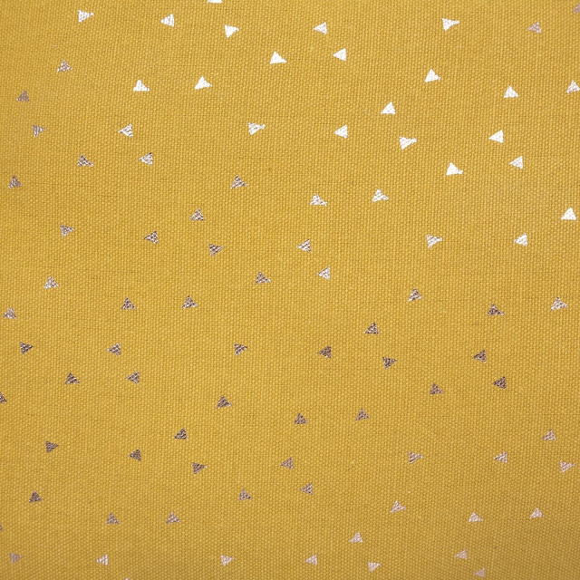 Perna decorativă în formă de stea, bumbac, 40 x 40 cm, galbenă