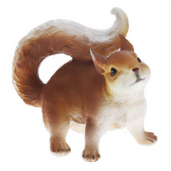 Figurină de grădină a unei veverițe