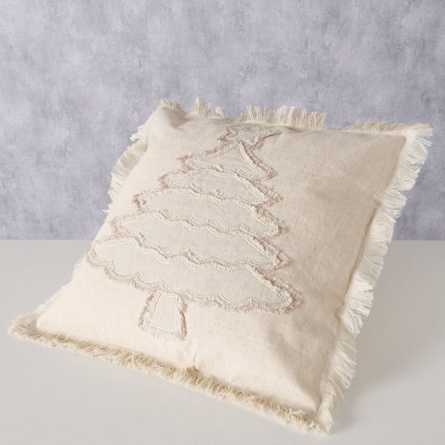 Pernă din bumbac cu brad și ciucuri SOFTLY, 50 x 50 cm