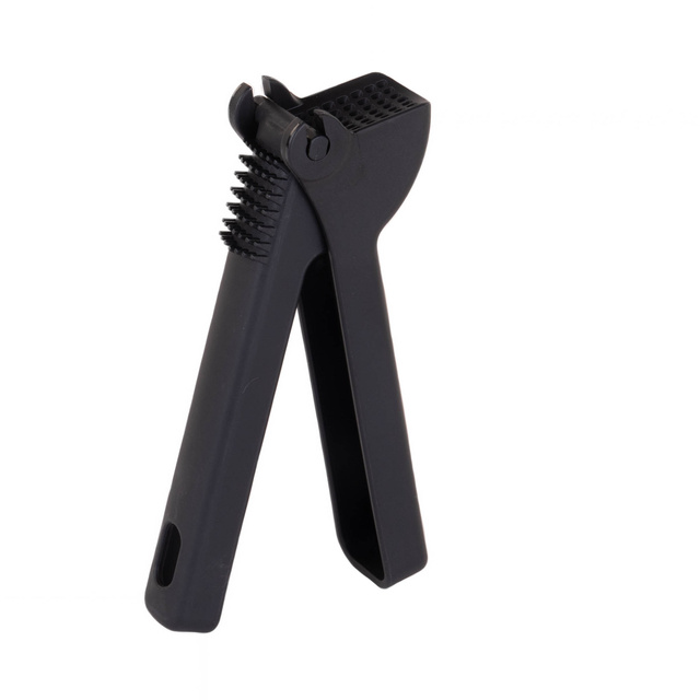 Presa de usturoi, neagră