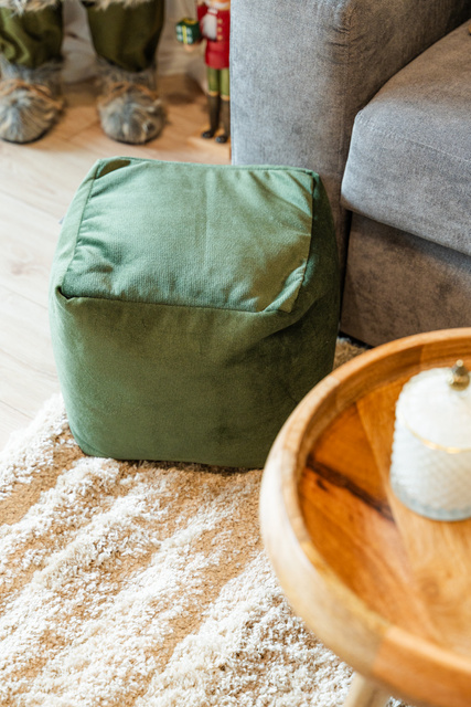 Puf tapitat cu catifea, 30 x 30 cm