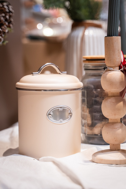 Sfeșnic din lemn natural, înălțime 23 cm