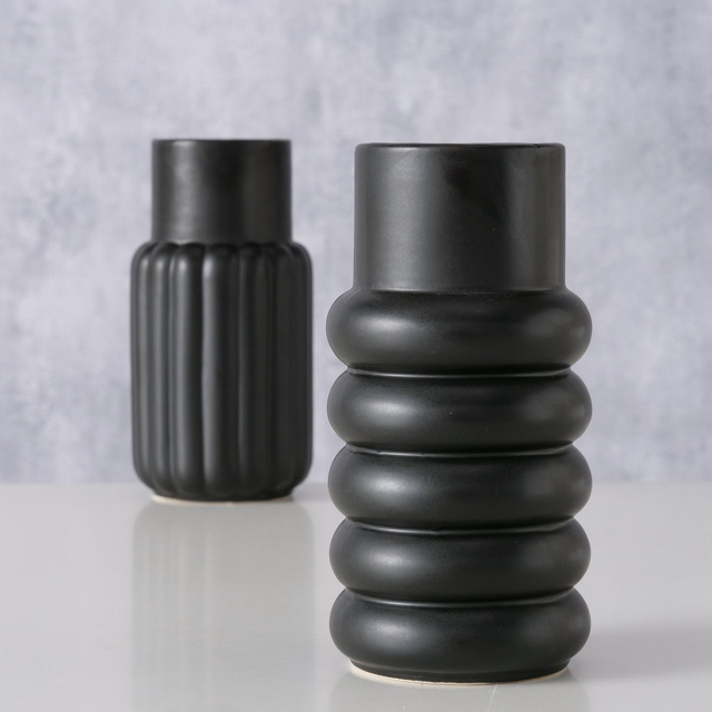 Vaza Mirabella, din gresie,
14 cm, negru