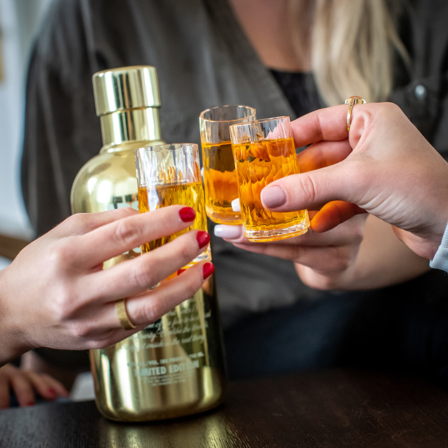 Carafa sticla CLUB NR.7, KOZIOL