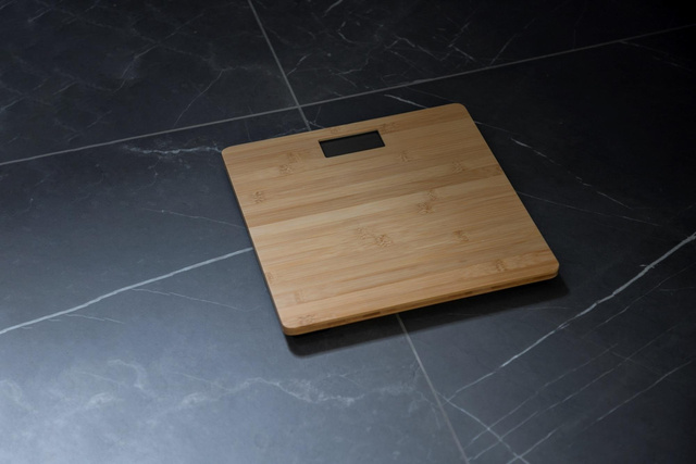 Cantar de baie, BAMBUSA, electronic, bambus, 30 x 30 cm, Wenko