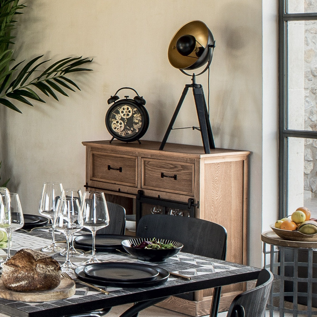 Ceas cu mecanism vizibil, silentios