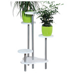 Un suport pentru flori, cu patru rafturi, potrivit pentru orice cameră