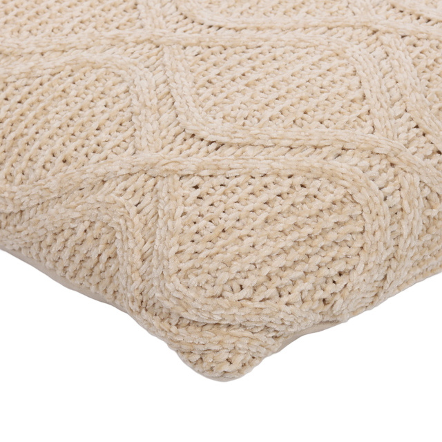 Perna decorativă CHENILLE, tricotată, 45 x 45 cm