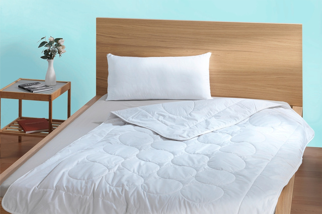 Pilota din lana de camila, 135 x 200 cm