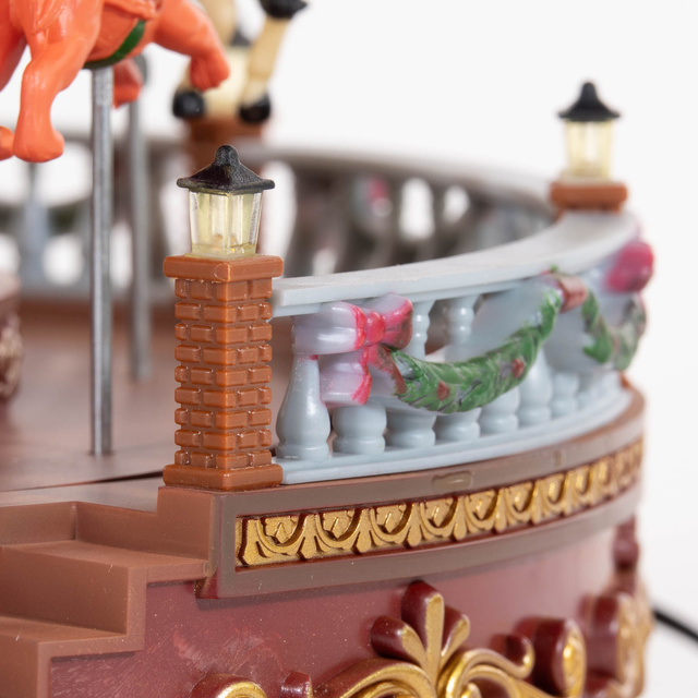 Figurina decorativa carusel de Craciun cu iluminare si muzica, 31 cm