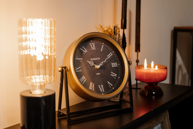 Ceas de masa LUCA, Ø 21 cm, negru