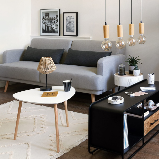 Masuta de cafea cu picioare din lemn