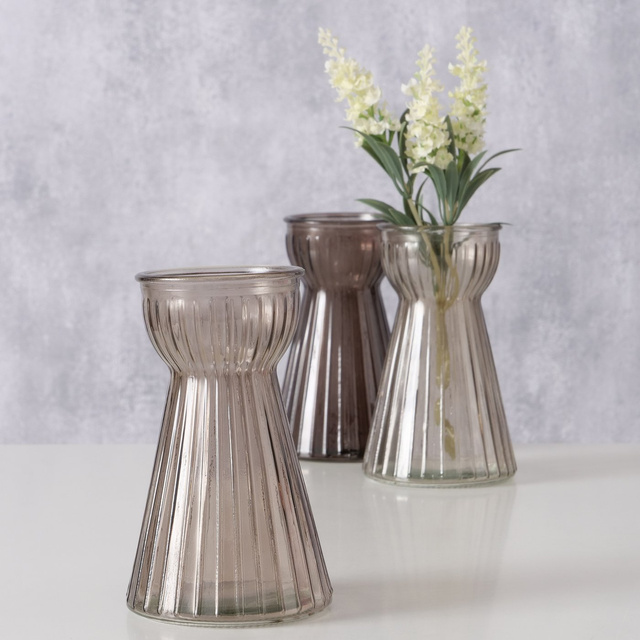 Vaza din sticla
Hyacintha,
sticla canelata,
15 cm, maro deschis