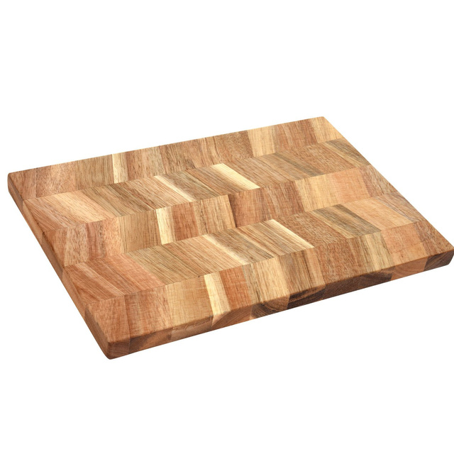 Tocator, 26 x 19 cm, lemn de salcam