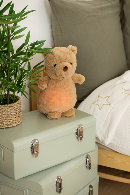 Veioză pentru copii MARRON, ursuleț din pluș, pe baterii, înălțime 27 cm