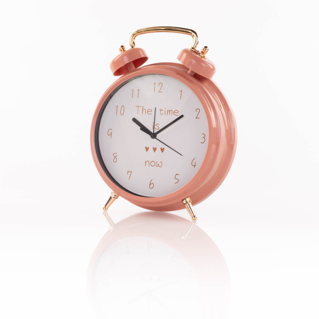 Ceas deșteptător pentru copii în stil clasic