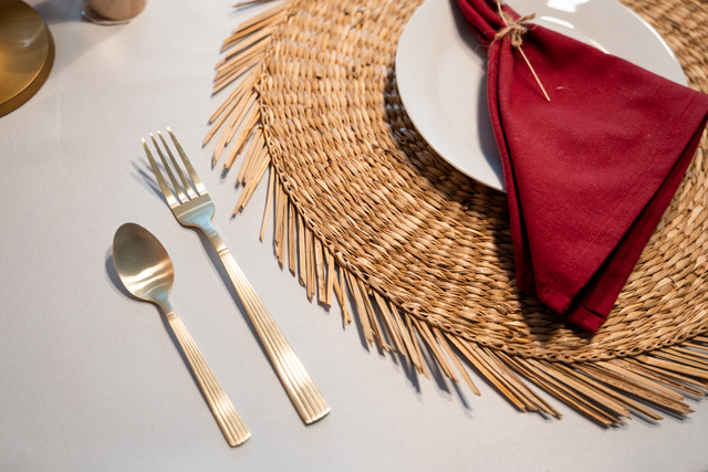 Set de tacâmuri pentru 6 persoane TAMARA, auriu, 24 elemente