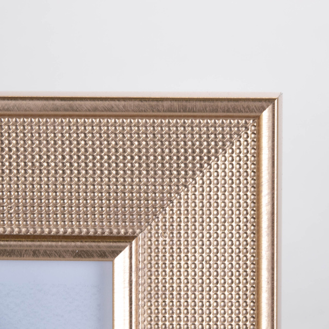 Ramă aurie pentru fotografie, 17,5 x 22,5 cm