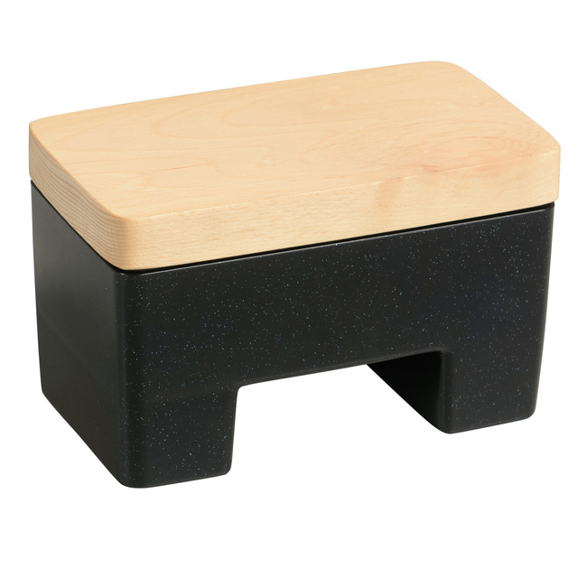 Untiera cu capac din lemn