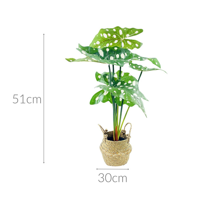 Floare artificială în coș