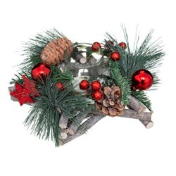 Crenguta de Crăciun cu un loc pentru lumânare