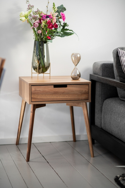 Mini comoda, masă laterală cu sertar, lemn de arin, Wenko