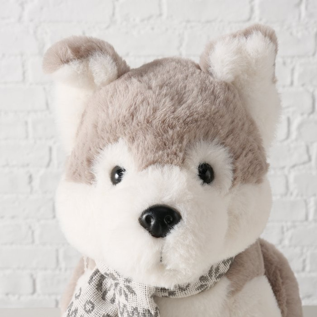 Câinele de pluș cu fular BELLO, 28 cm