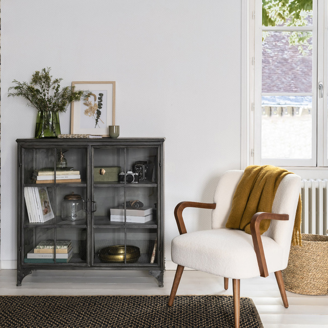 Vaza pentru flori din sticla verde, forma neregulata, 20 cm