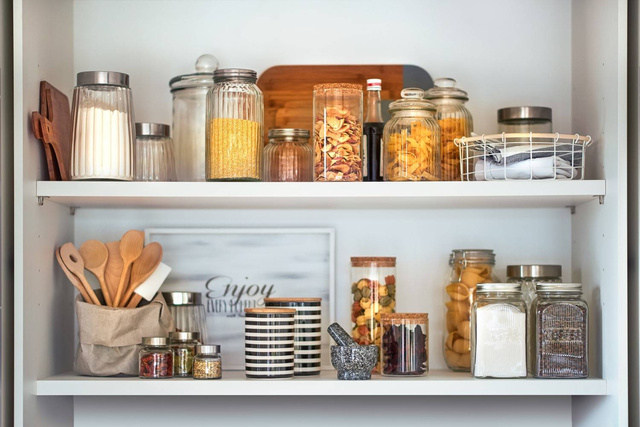 Recipient ceramic STRIPES cu capac din bambus, 900 ml, ZELLER